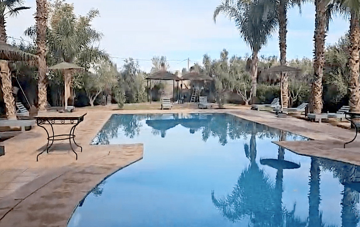 Maroc-marrakech-location- gerance-maison dhotes-piscine 1