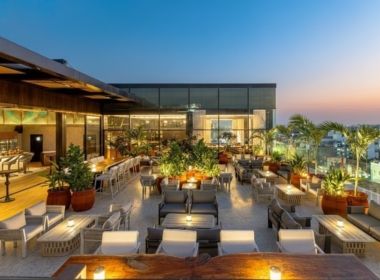 Maroc-marrakech-local-commercial-boulevard